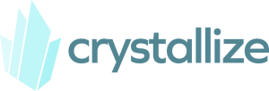 Lyseblå geometriske krystallformer til venstre med ordet "crystallize" i små, blå bokstaver til høyre.