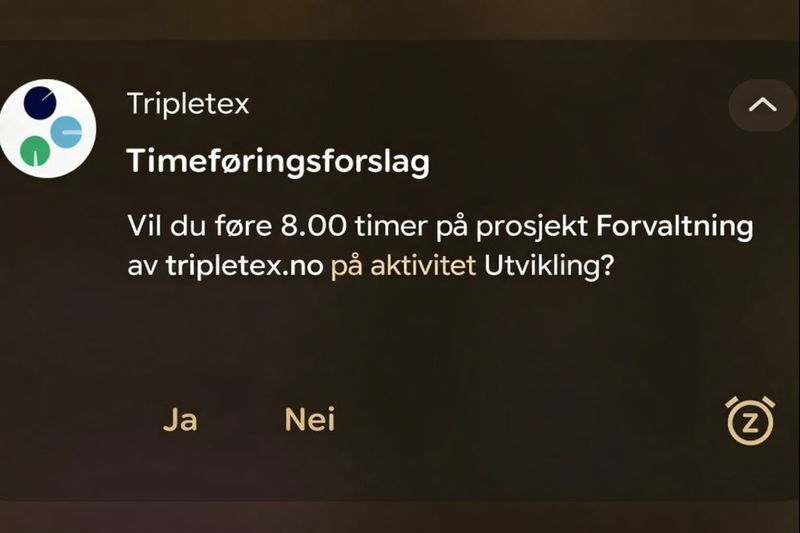 Et varsel fra Tripletex spør om brukeren ønsker å logge 8 timer på Forvaltning-prosjektet under aktiviteten Utvikling, med mulighet for å velge Ja eller Nei.