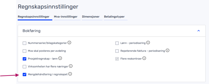 Menyen for regnskapsinnstillinger viser en liste med avmerkingsbokser for bokføring, der alternativet «Mengdehåndtering i regnskapet» er merket av.
